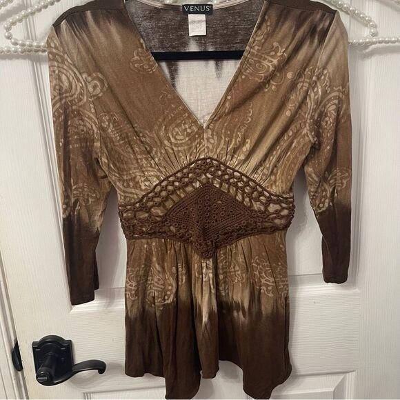 Venus Knit Tunic Top - Picture 3 of 5